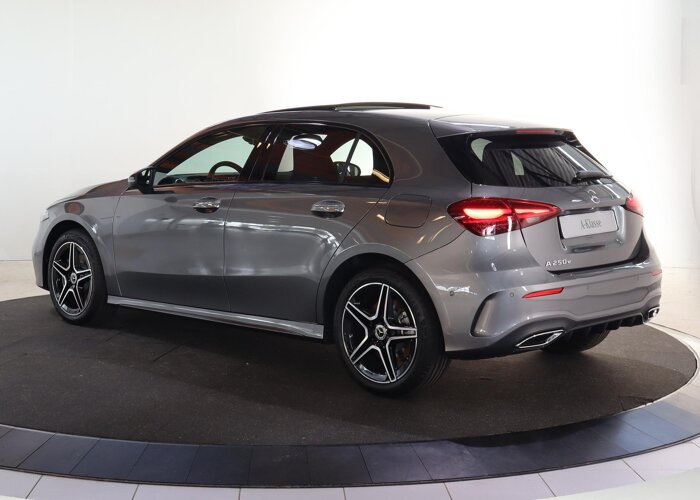 Mercedes-Benz A-Klasse 250 e Business Solution AMG