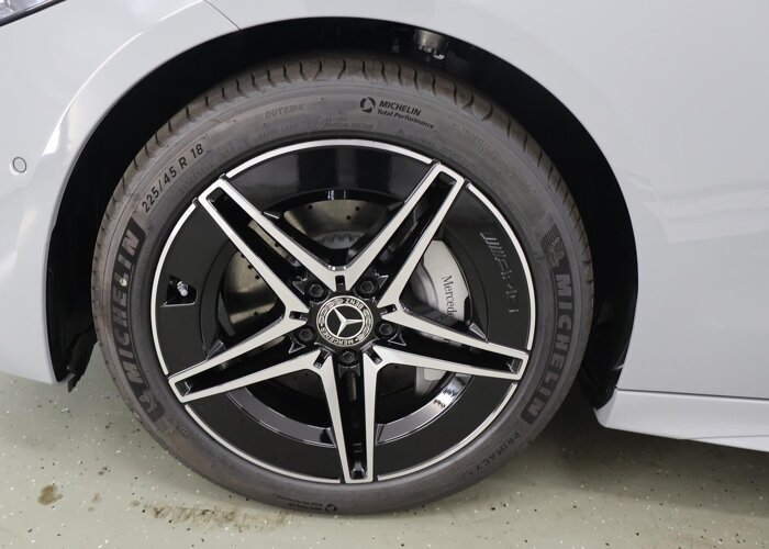 Mercedes-Benz C-Klasse 300e Business Solution AMG