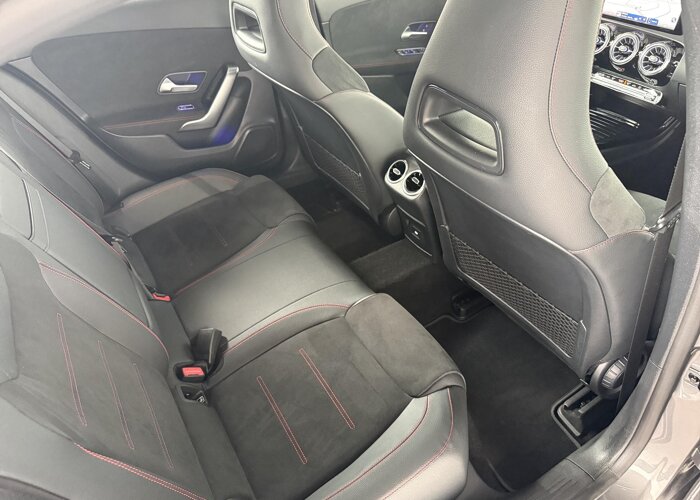 Mercedes-Benz A-Klasse 250 e AMG Line