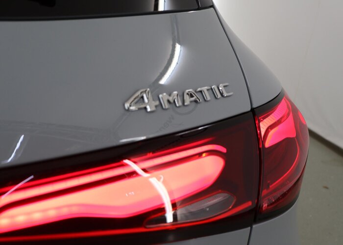 Mercedes-Benz GLC 300e 4MATIC Business Solution AMG