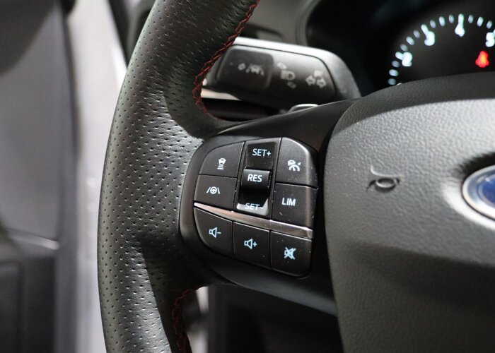 Ford FOCUS Wagon 1.5 EcoBoost ST Line Business