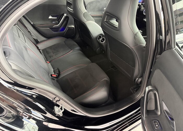 Mercedes-Benz A-Klasse 180 Business Solution AMG