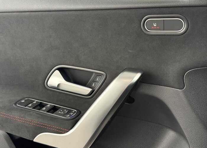 Mercedes-Benz A-Klasse 180 Business Solution AMG