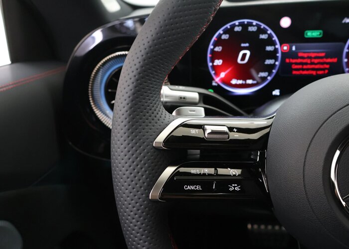 Mercedes-Benz CLA-Klasse 180 Business Solution AMG