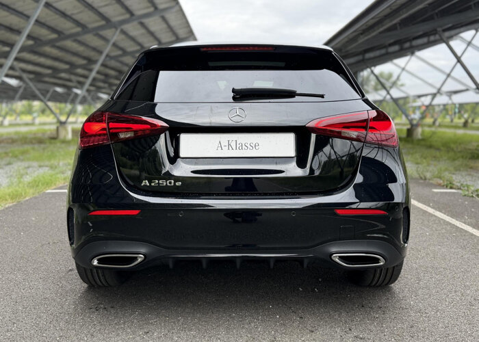 Mercedes-Benz A-Klasse 250 e Business Solution AMG