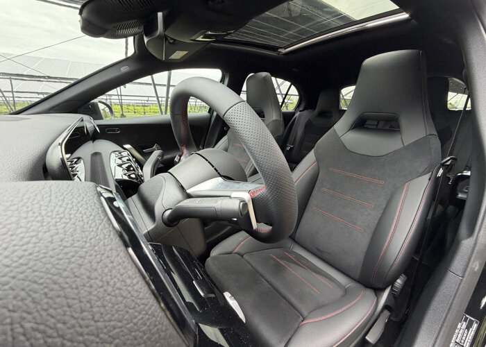 Mercedes-Benz A-Klasse 250 e Business Solution AMG