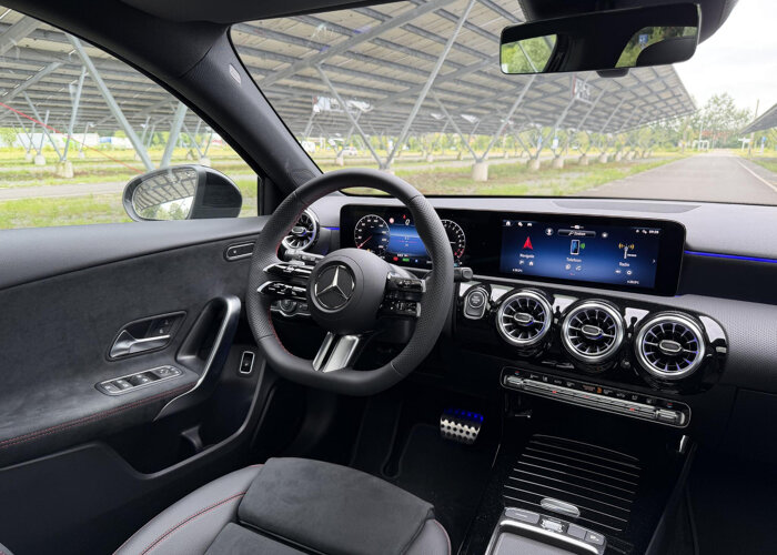 Mercedes-Benz A-Klasse 250 e Business Solution AMG