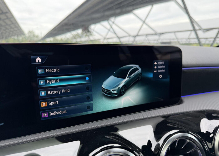 Mercedes-Benz A-Klasse 250 e Business Solution AMG