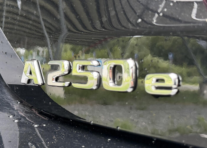 Mercedes-Benz A-Klasse 250 e Business Solution AMG