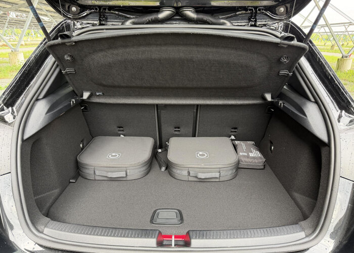 Mercedes-Benz A-Klasse 250 e Business Solution AMG