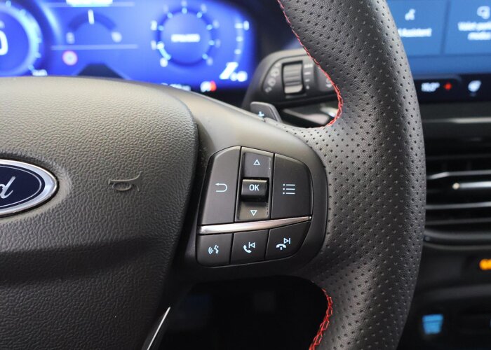 Ford FOCUS Wagon 1.0 EcoBoost Hybrid ST Line X