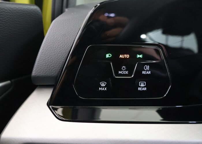 Volkswagen Golf 1.0 eTSI Life