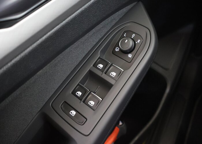 Volkswagen Golf 1.0 eTSI Life