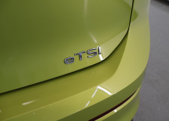 Volkswagen Golf 1.0 eTSI Life