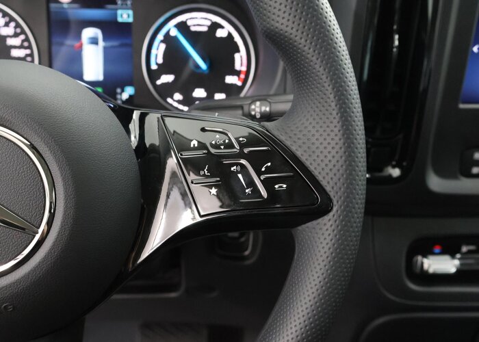 Mercedes-Benz EVITO TOURER 129 L2 PRO 90kWh