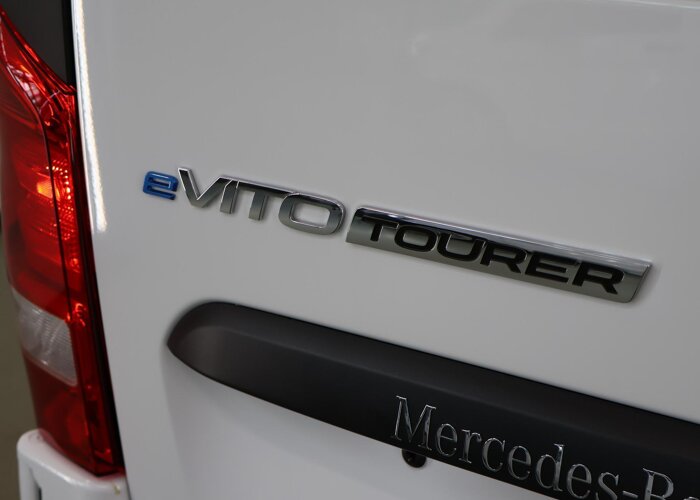 Mercedes-Benz EVITO TOURER 129 L2 PRO 90kWh
