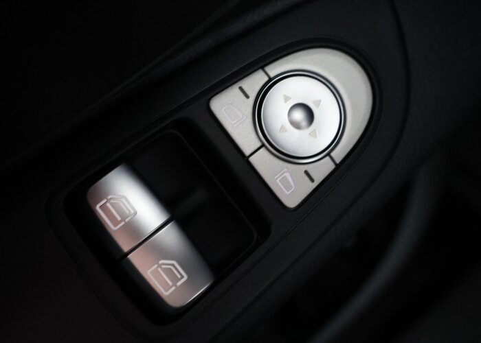 Mercedes-Benz EVITO TOURER 129 L2 PRO 90kWh