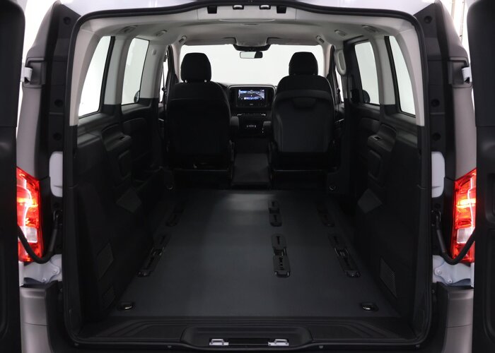 Mercedes-Benz EVITO TOURER 129 L2 PRO 90kWh
