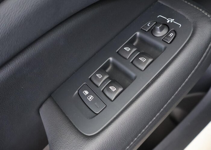 Volvo V60 2.0 T6 Plug-in hybrid AWD Plus Bright