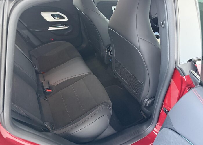 Mercedes-Benz CLA-Klasse Shooting Brake 180 Business Solution AMG