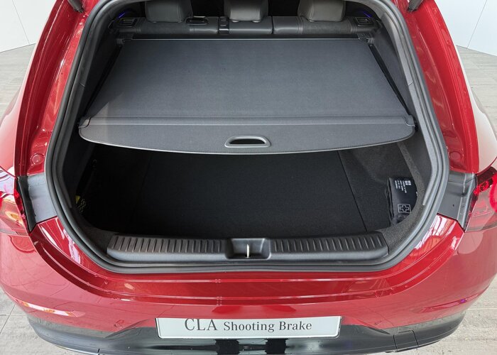 Mercedes-Benz CLA-Klasse Shooting Brake 180 Business Solution AMG