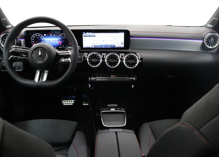 Mercedes-Benz CLA-Klasse 180 Business Solution AMG