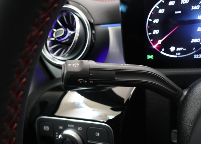 Mercedes-Benz CLA-Klasse 180 Business Solution AMG