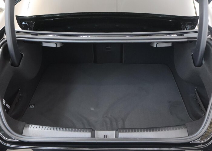 Mercedes-Benz CLA-Klasse 180 Business Solution AMG