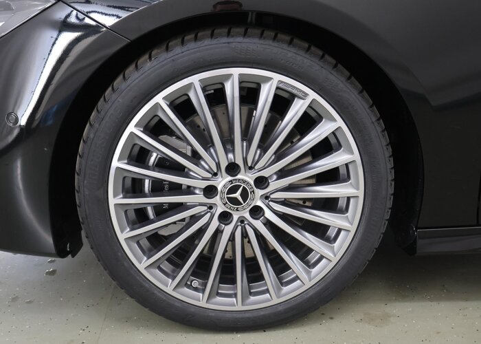 Mercedes-Benz CLA-Klasse 180 Business Solution AMG