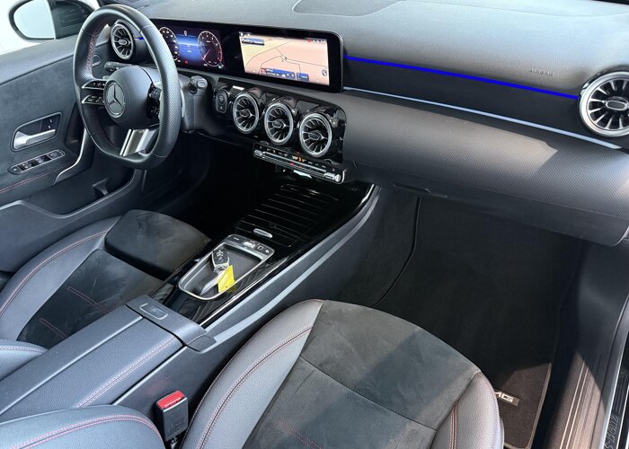 Mercedes-Benz A-Klasse 180 Star Edition AMG Line