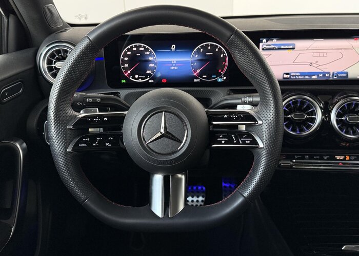 Mercedes-Benz A-Klasse 180 Business Solution AMG