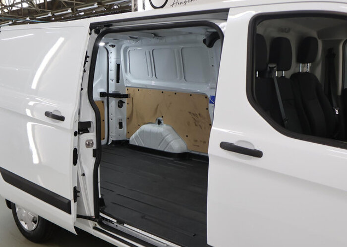 Ford Transit Custom 300 | 2.0 TDCI | L2 H1 | TREND |