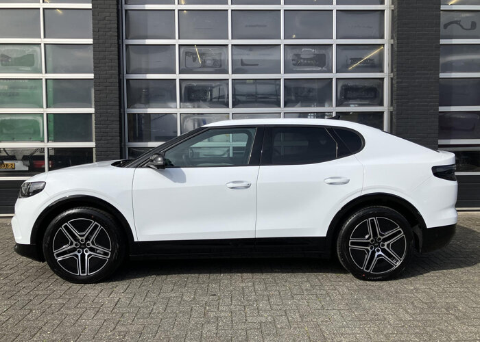 Ford Capri Premium Extended Range RWD 77 kWh
