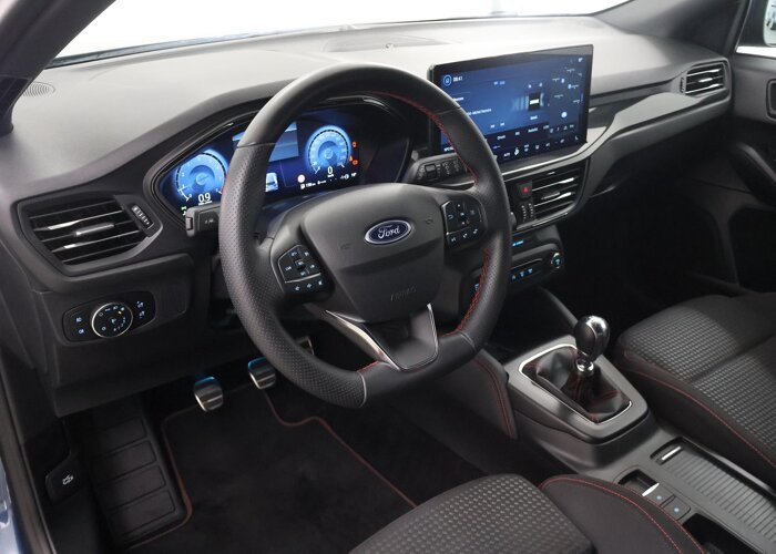 Ford Focus 1.0 EcoBoost Hybrid ST Line X