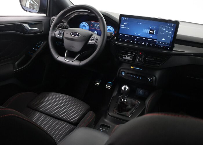 Ford Focus 1.0 EcoBoost Hybrid ST Line X