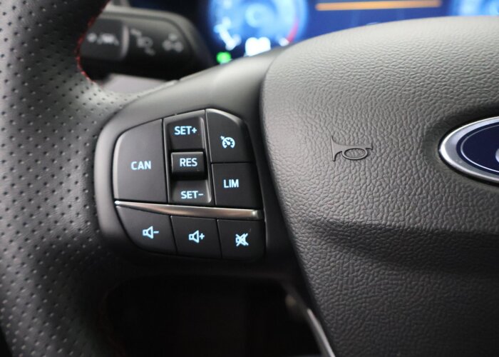 Ford Focus 1.0 EcoBoost Hybrid ST Line X