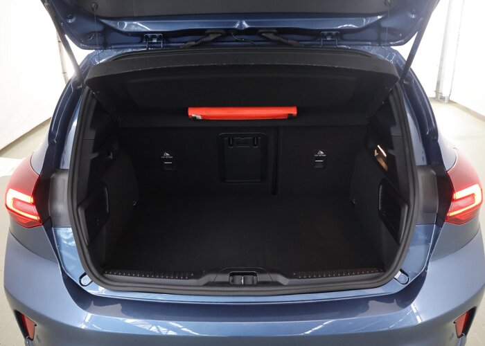 Ford Focus 1.0 EcoBoost Hybrid ST Line X