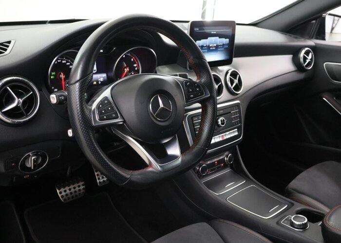 Mercedes-Benz CLA-Klasse 180 d Business Solution