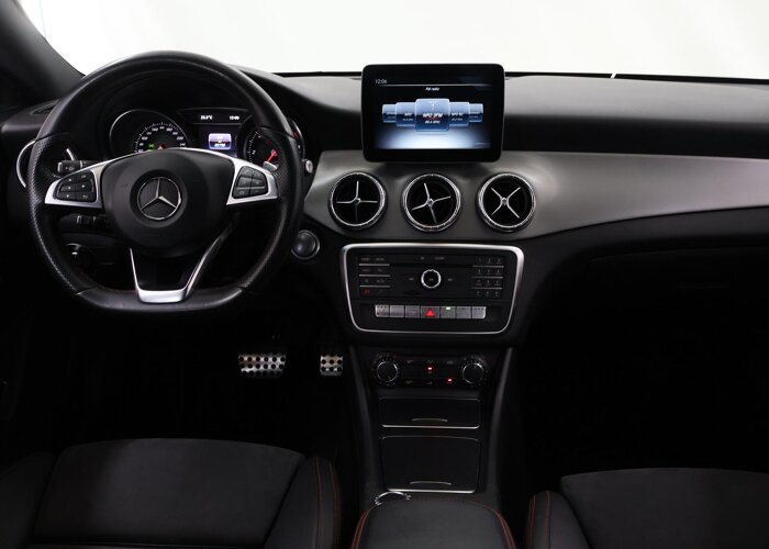 Mercedes-Benz CLA-Klasse 180 d Business Solution