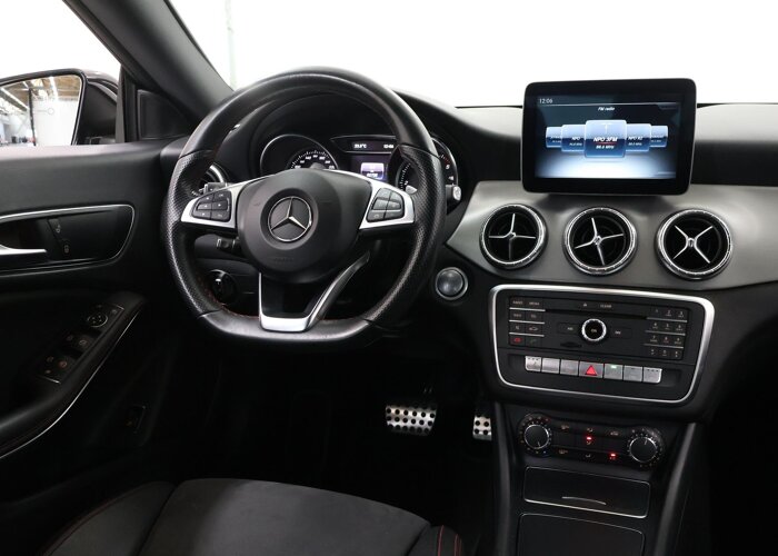 Mercedes-Benz CLA-Klasse 180 d Business Solution