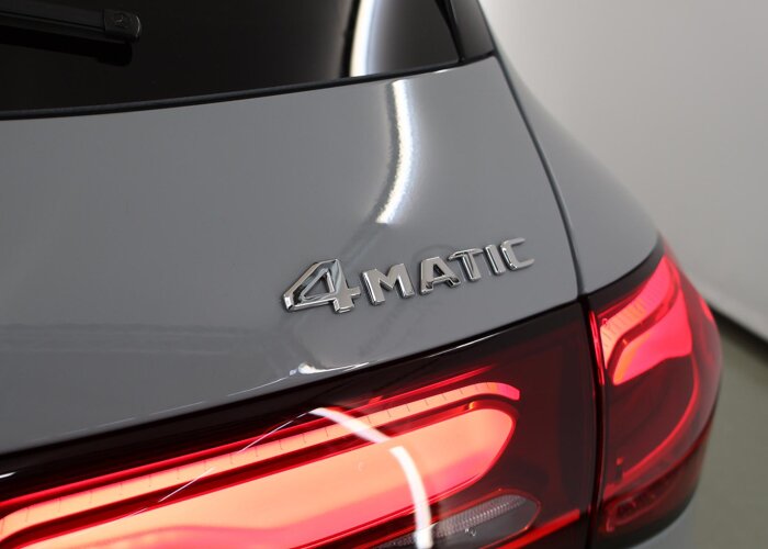 Mercedes-Benz GLC 300e 4MATIC Business Solution AMG