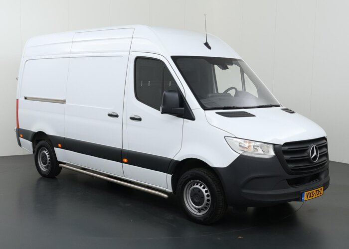 Mercedes-Benz Sprinter 317 CDI | 170 PK | L2 H2 | RWD | 2800 KG. AHW