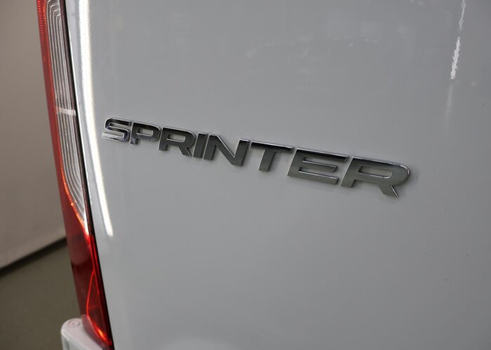 Mercedes-Benz Sprinter 317 CDI | 170 PK | L2 H2 | RWD | 2800 KG. AHW