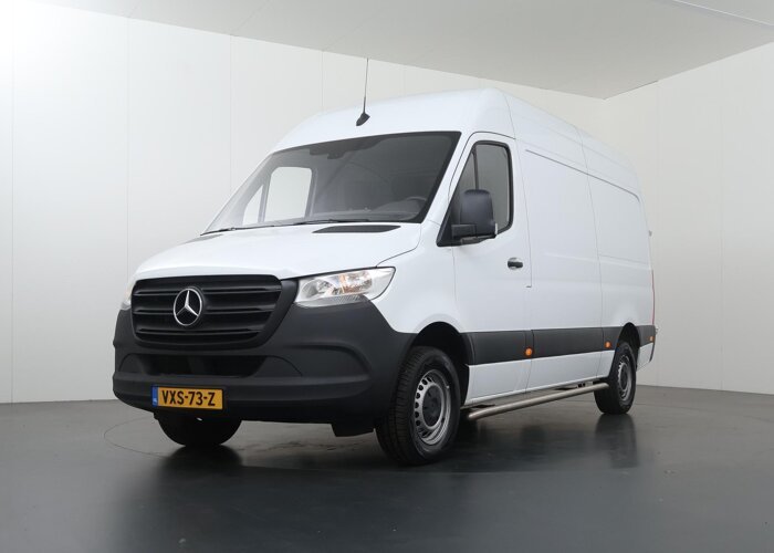 Mercedes-Benz Sprinter 317 CDI | 170 PK | L2 H2 | RWD | 2800 KG. AHW