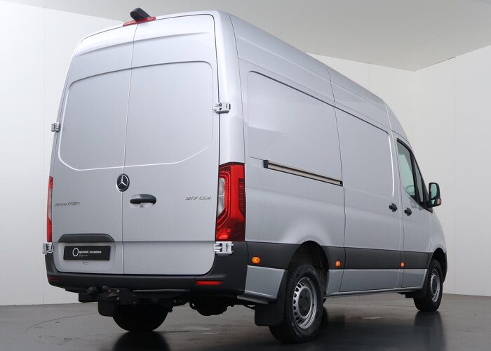 Mercedes-Benz Sprinter 317 CDI | Aut. | L2 H2 | 3500 KG. AHW |