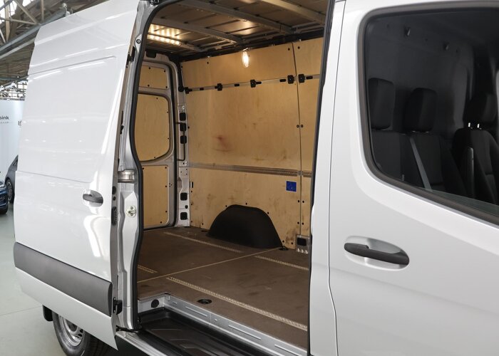 Mercedes-Benz Sprinter 317 CDI | Aut. | L2 H2 | 3500 KG. AHW |