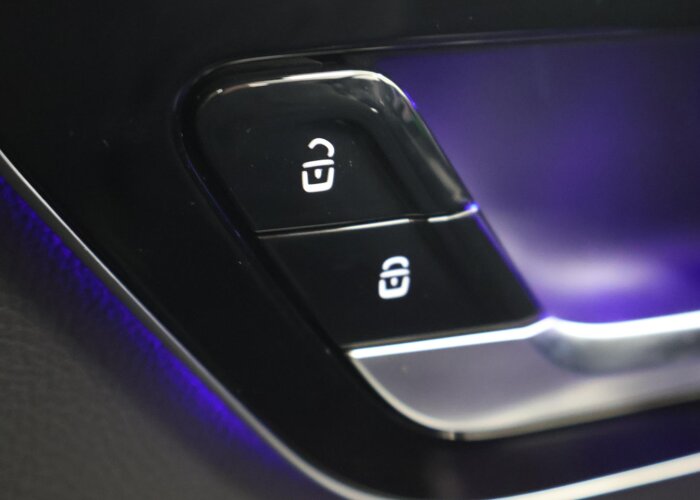 Mercedes-Benz C-Klasse 300e Business Solution AMG