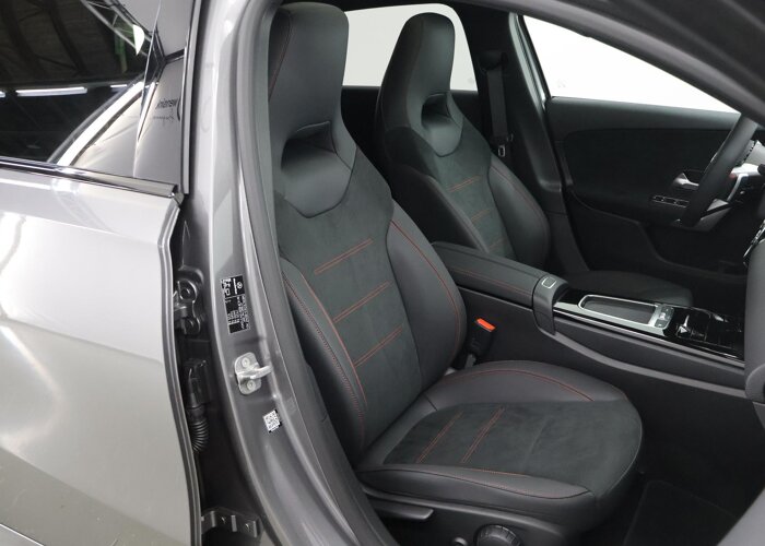 Mercedes-Benz A-Klasse 180 Star Edition AMG Line