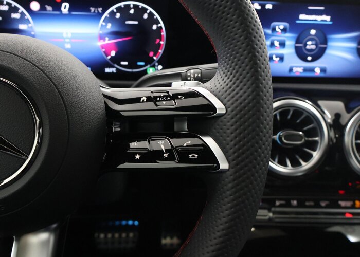 Mercedes-Benz A-Klasse 180 Star Edition AMG Line