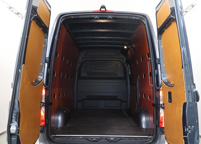 Mercedes-Benz eSprinter 314 | 81 KWH | L2 H2 | PRO